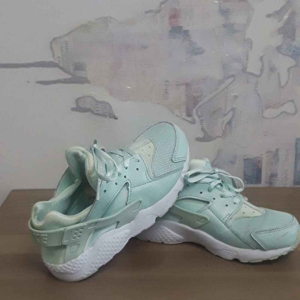 Kids Aqua  Air Max Size 1y